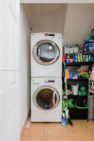 18438 NW 11th St, Pembroke Pines, FL 33029