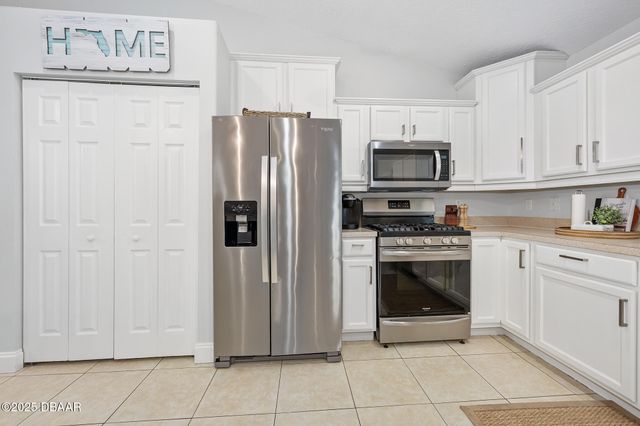 5041 Palmetto Street, Port Orange, FL 32127