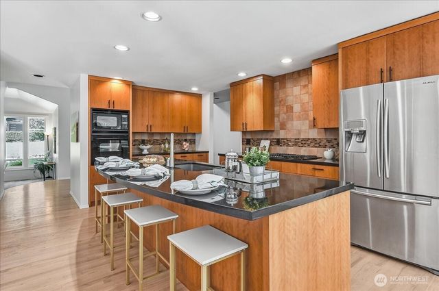 16005 NE 160th Street, Woodinville, WA 98072