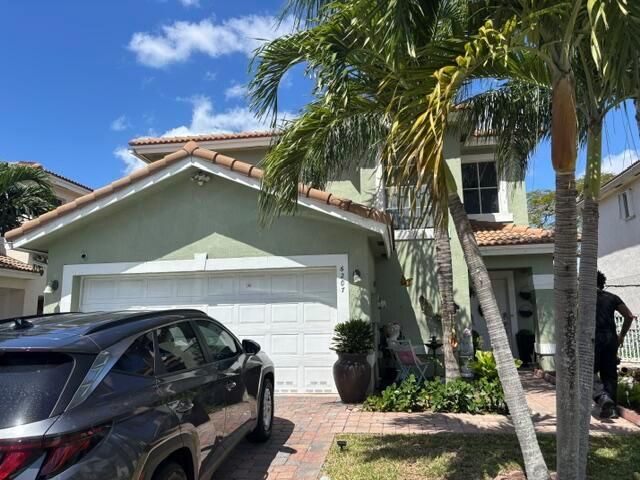 6207 Adriatic Way Way, West Palm Beach, FL 33413