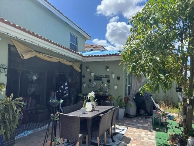 6207 Adriatic Way Way, West Palm Beach, FL 33413