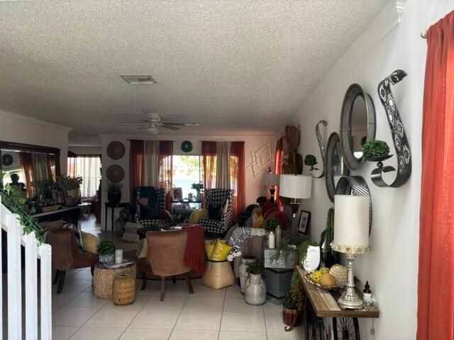 6207 Adriatic Way Way, West Palm Beach, FL 33413