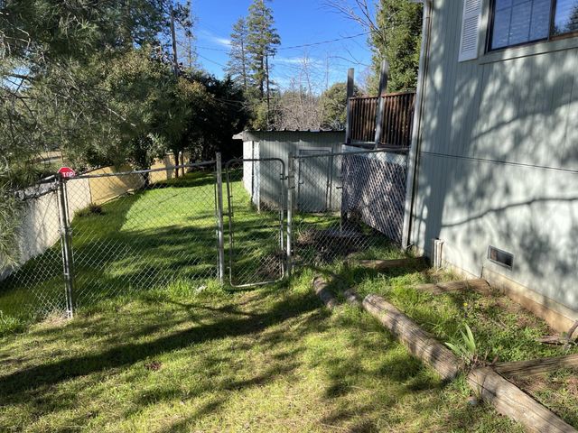 24005 Fowler Ave, Colfax, CA 95713