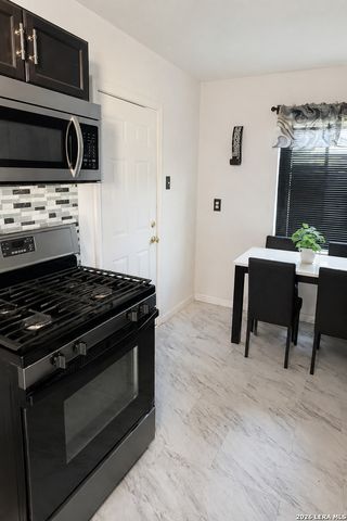 2343 Burnet, San Antonio, TX 78202