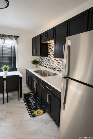 2343 Burnet, San Antonio, TX 78202