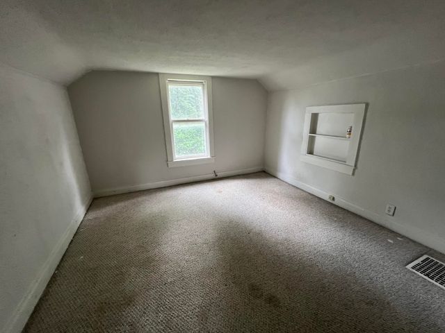 627 S 5th Street, Niles City, MI 49120