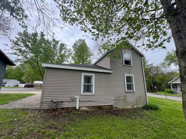 627 S 5th Street, Niles City, MI 49120