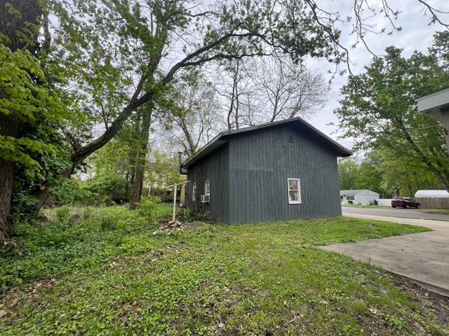 627 S 5th Street, Niles City, MI 49120