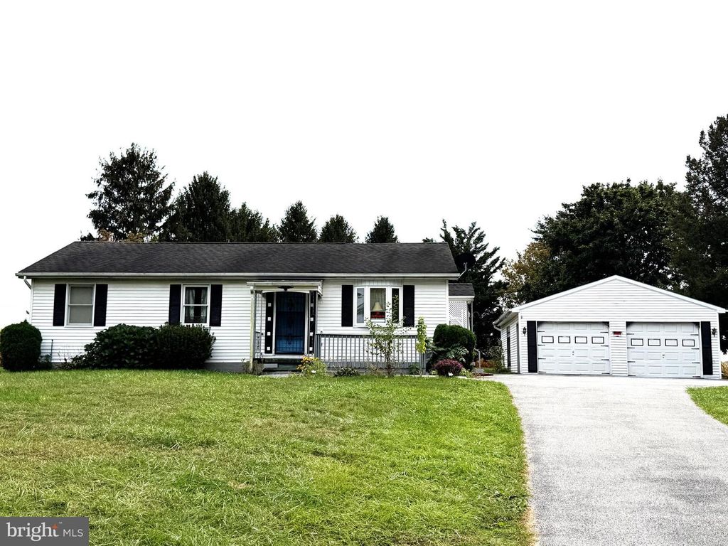 2308 BURKHOLDER RD, Red Lion, PA 17356