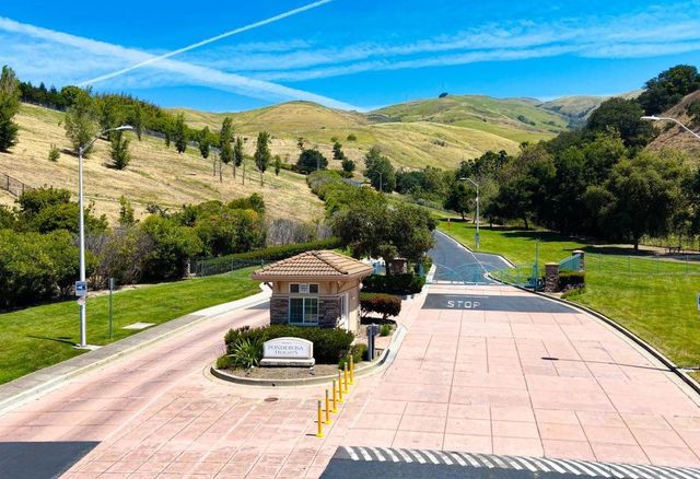 3249 Winding Vista, Fremont, CA 94539