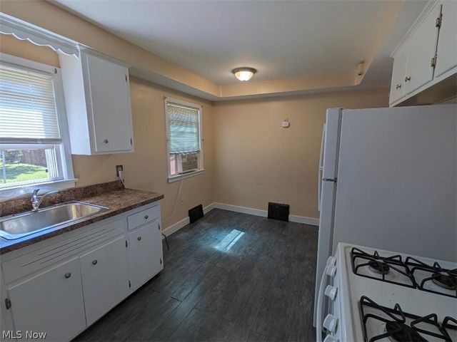 24900 Zeman Avenue, Euclid, OH 44123