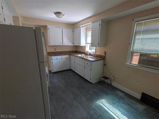 24900 Zeman Avenue, Euclid, OH 44123