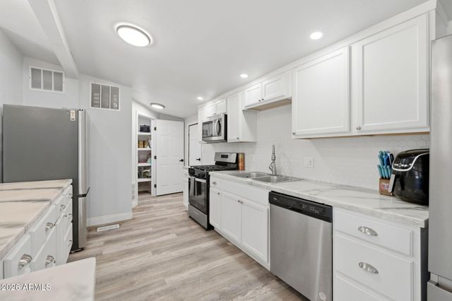 138 E LIANA Drive, Chino Valley, AZ 86323