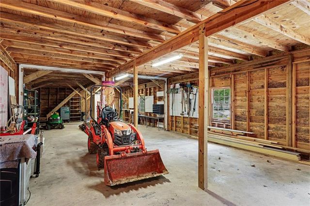200 Sutallee Ridge Lane NE, White, GA 30184