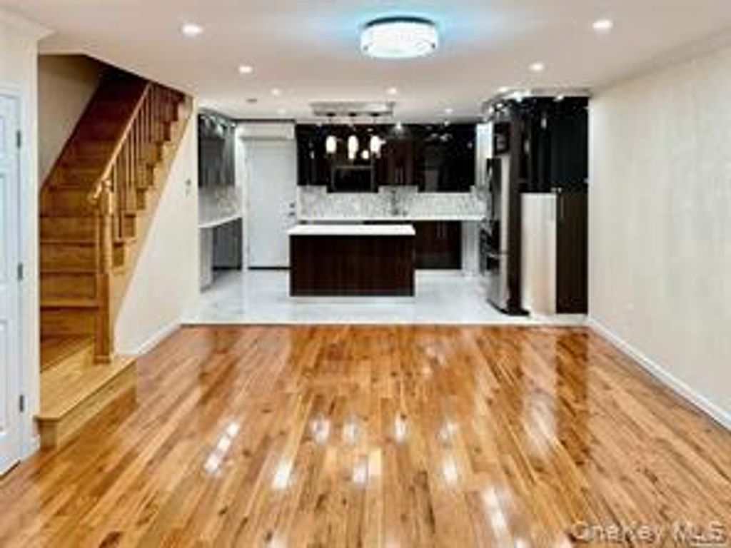 9911 Ascan Avenue, Forest Hills, NY 11375