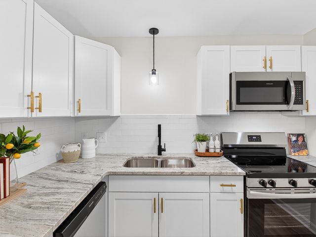 159 Hicks Rd, Nashville, TN 37221