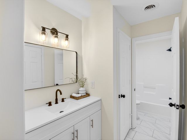 159 Hicks Rd, Nashville, TN 37221