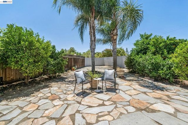 1882 Cortez Ct, Pleasanton, CA 94566