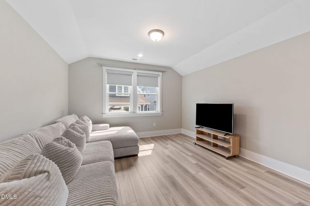 1328 Curlyleaf Way, Apex, NC 27502