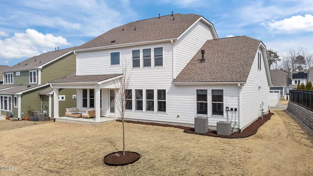 1328 Curlyleaf Way, Apex, NC 27502