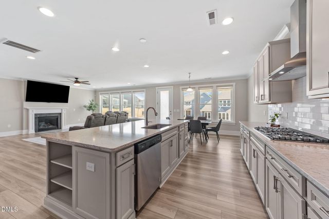 1328 Curlyleaf Way, Apex, NC 27502