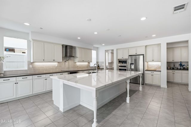 3981 Eliopulos Ranch Drive, Palmdale, CA 93551