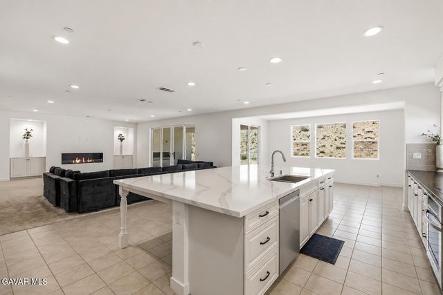 3981 Eliopulos Ranch Drive, Palmdale, CA 93551