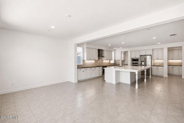 3981 Eliopulos Ranch Drive, Palmdale, CA 93551
