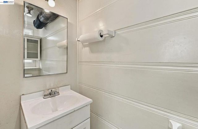 360 Warwick Ave, San Leandro, CA 94577