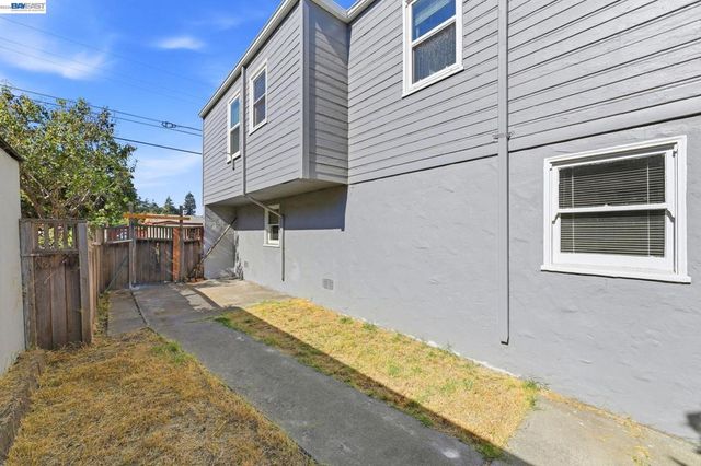 360 Warwick Ave, San Leandro, CA 94577