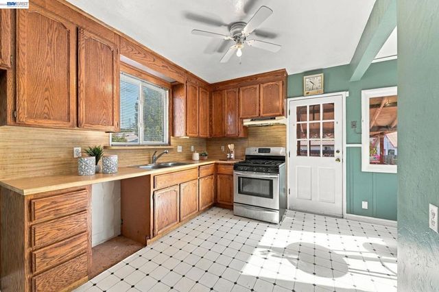 360 Warwick Ave, San Leandro, CA 94577