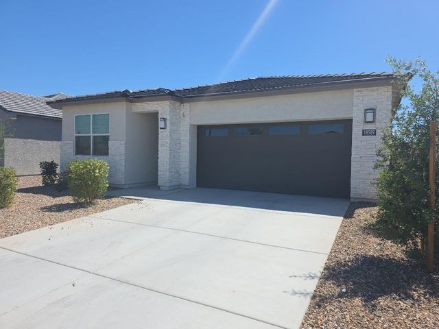 18589 W Smoketree Drive, Wittmann, AZ 85361