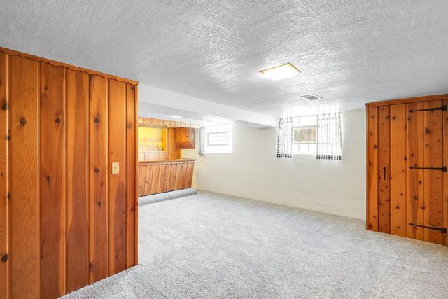 703 Mississippi Street NE, Fridley, MN 55432