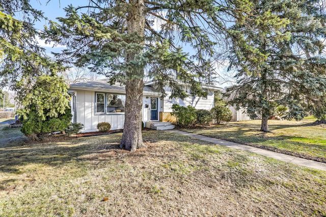 703 Mississippi Street NE, Fridley, MN 55432