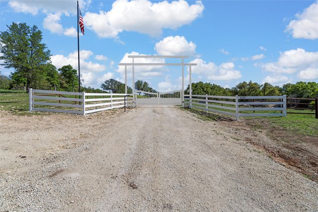 1115 FM 1637, Valley Mills, TX 76689