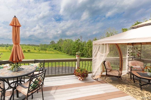 321 West Lake Road, Oswego, NY 13126