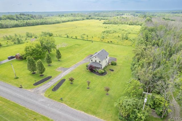 321 West Lake Road, Oswego, NY 13126