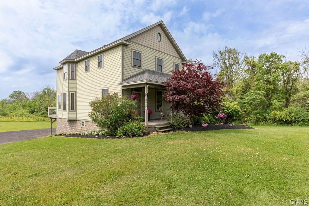 321 West Lake Road, Oswego, NY 13126