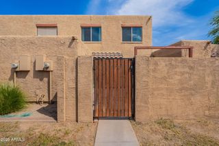 948 S Alma School Road 118, Mesa, AZ 85210