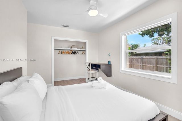 261 SW 15th St 3, Dania Beach, FL 33004
