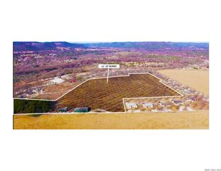 429 Johnny Seibert Ln, Leakey, TX 78873