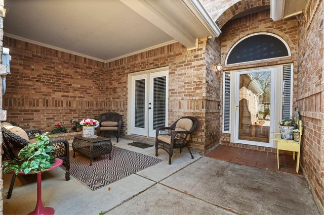 9292 Deepwater Drive, Montgomery, TX 77356
