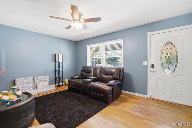 12765 Spanish Village Drive, Bridgeton, MO 63044