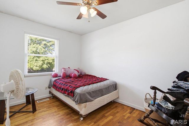 12765 Spanish Village Drive, Bridgeton, MO 63044