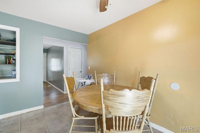 12765 Spanish Village Drive, Bridgeton, MO 63044