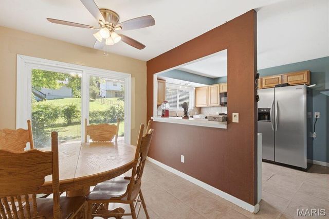 12765 Spanish Village Drive, Bridgeton, MO 63044