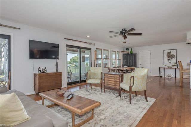 111 White House DR, Poquoson, VA 23662