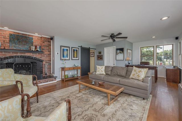 111 White House DR, Poquoson, VA 23662