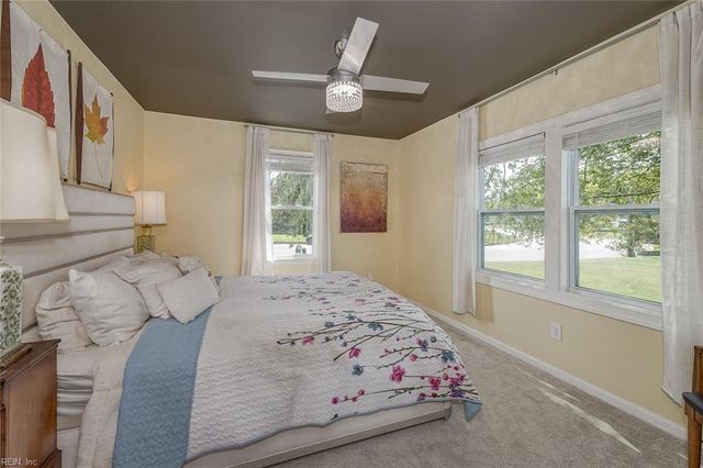 111 White House DR, Poquoson, VA 23662