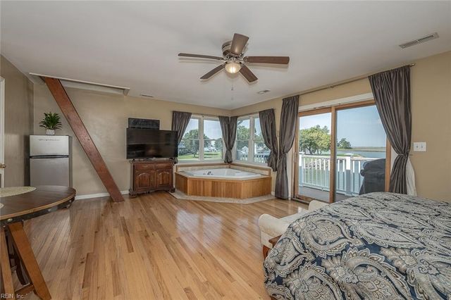 111 White House DR, Poquoson, VA 23662